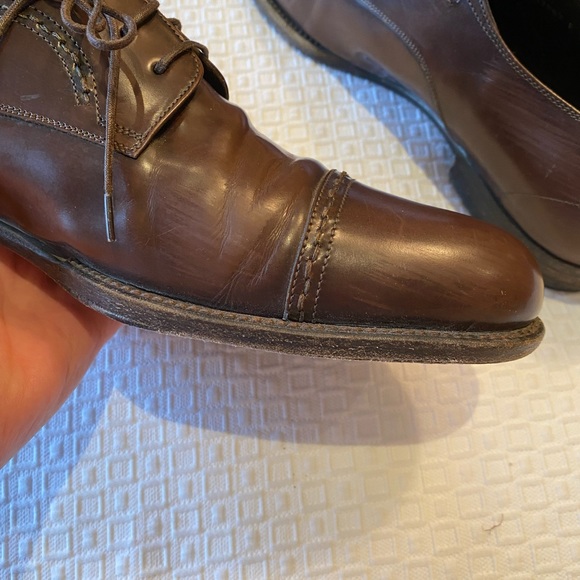 Salvatore Ferragamo Men’s Oxfords - Picture 7 of 9